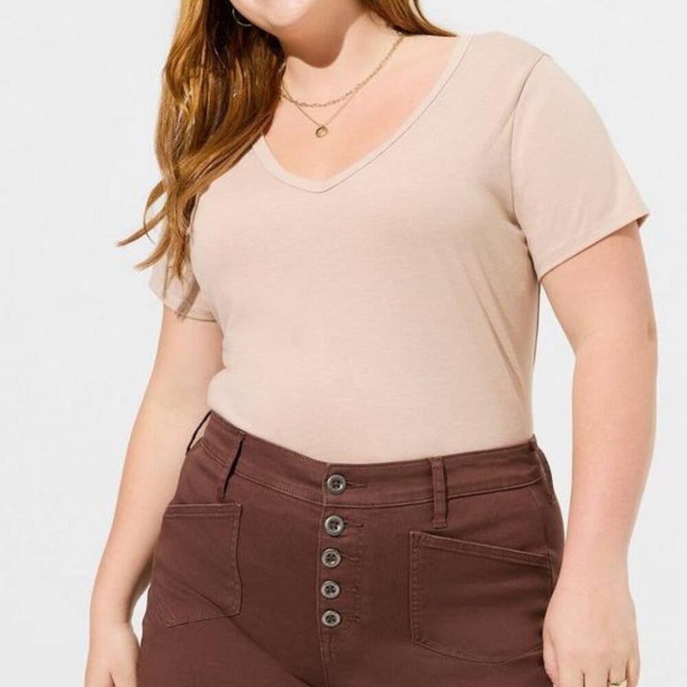 Girlfriend Signature Jersey V-Neck Tee (Cream)